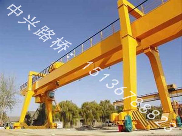 双梁龙门吊集装箱场堆多层适用吗