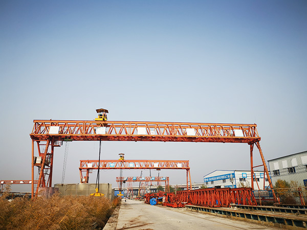 江苏徐州龙门吊出租厂家讲解操作不当的情况